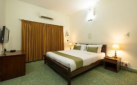 Hanu Reddy Residences Wallace Garden